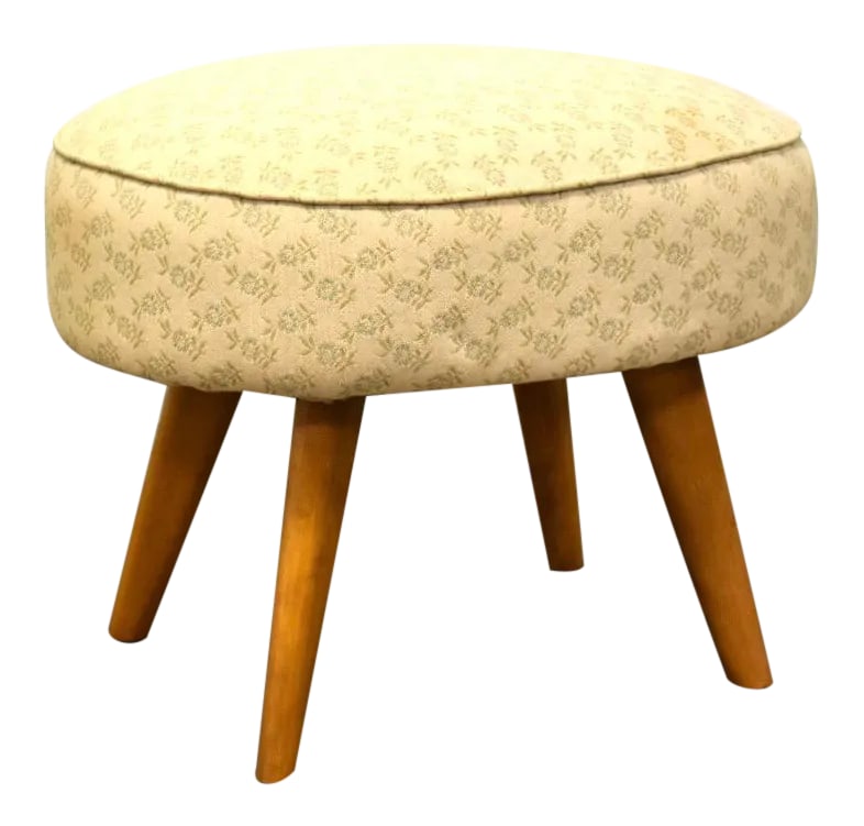 Heywood Wakefield Maple Stool: A mid century modern maple vanity still by Heywood Wakefield. Fabric has a stain as seen in photos. 23" wide. 16.5" deep. 18.5" tall. Condition: Alterations: Original Condition Unaltered