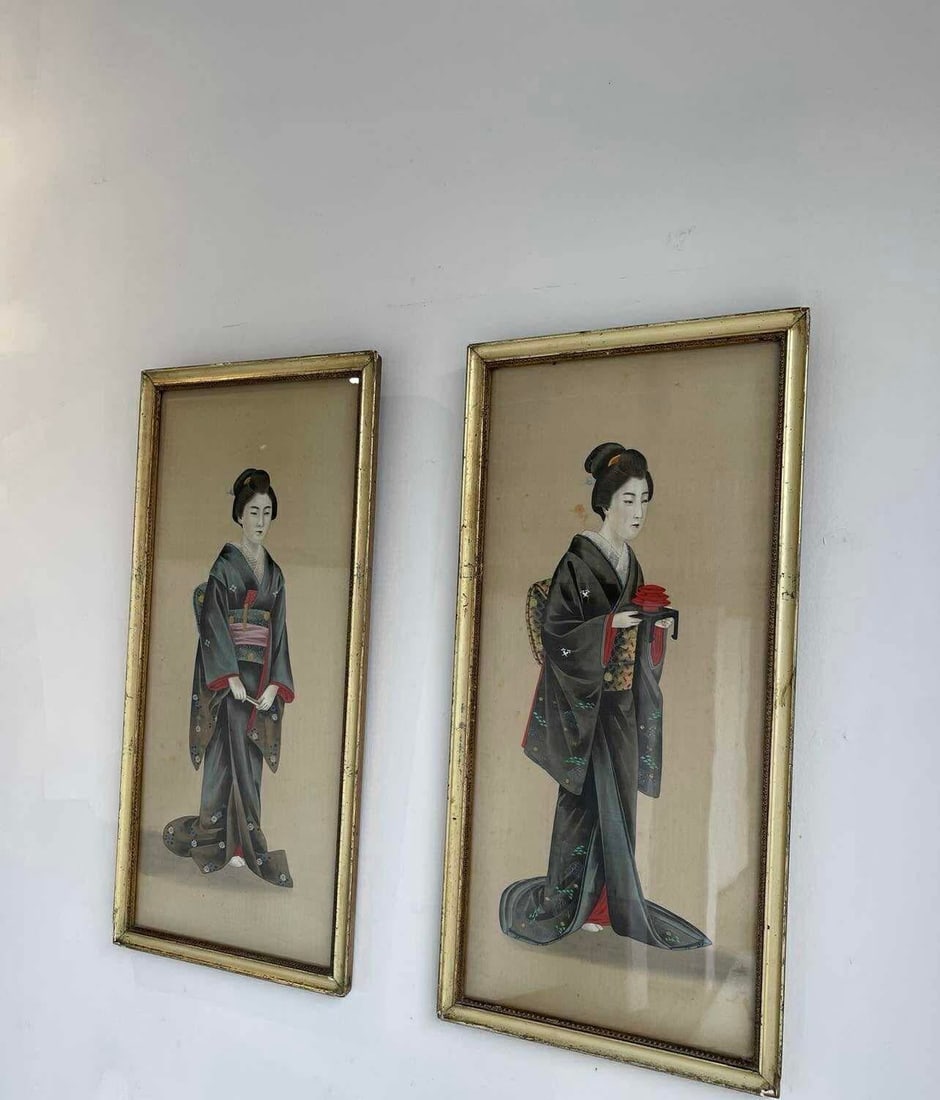 19th Century Japanese Paintings on Silk - Set of 2 - 2