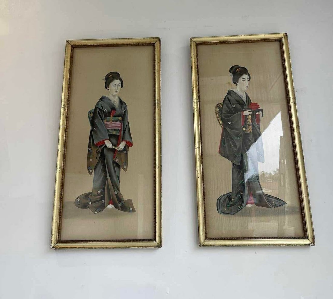 19th Century Japanese Paintings on Silk - Set of 2 - 4