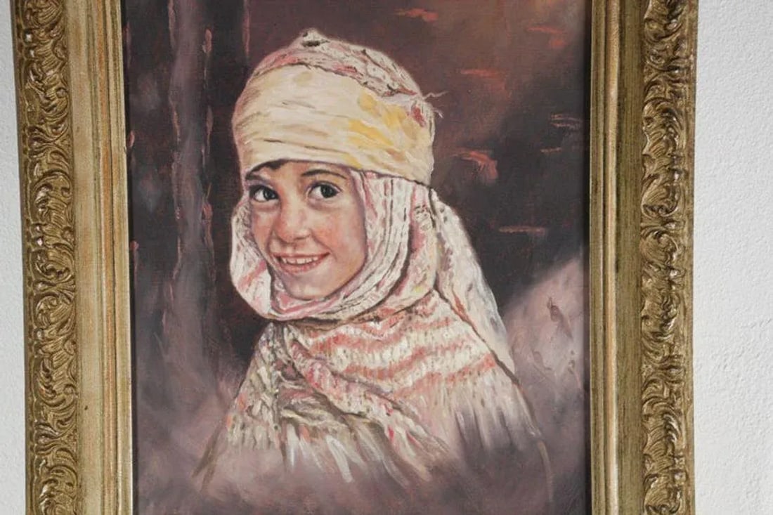 Orientalist Oil on Canvas a Portrait of a Young Moroccan Girl - 3