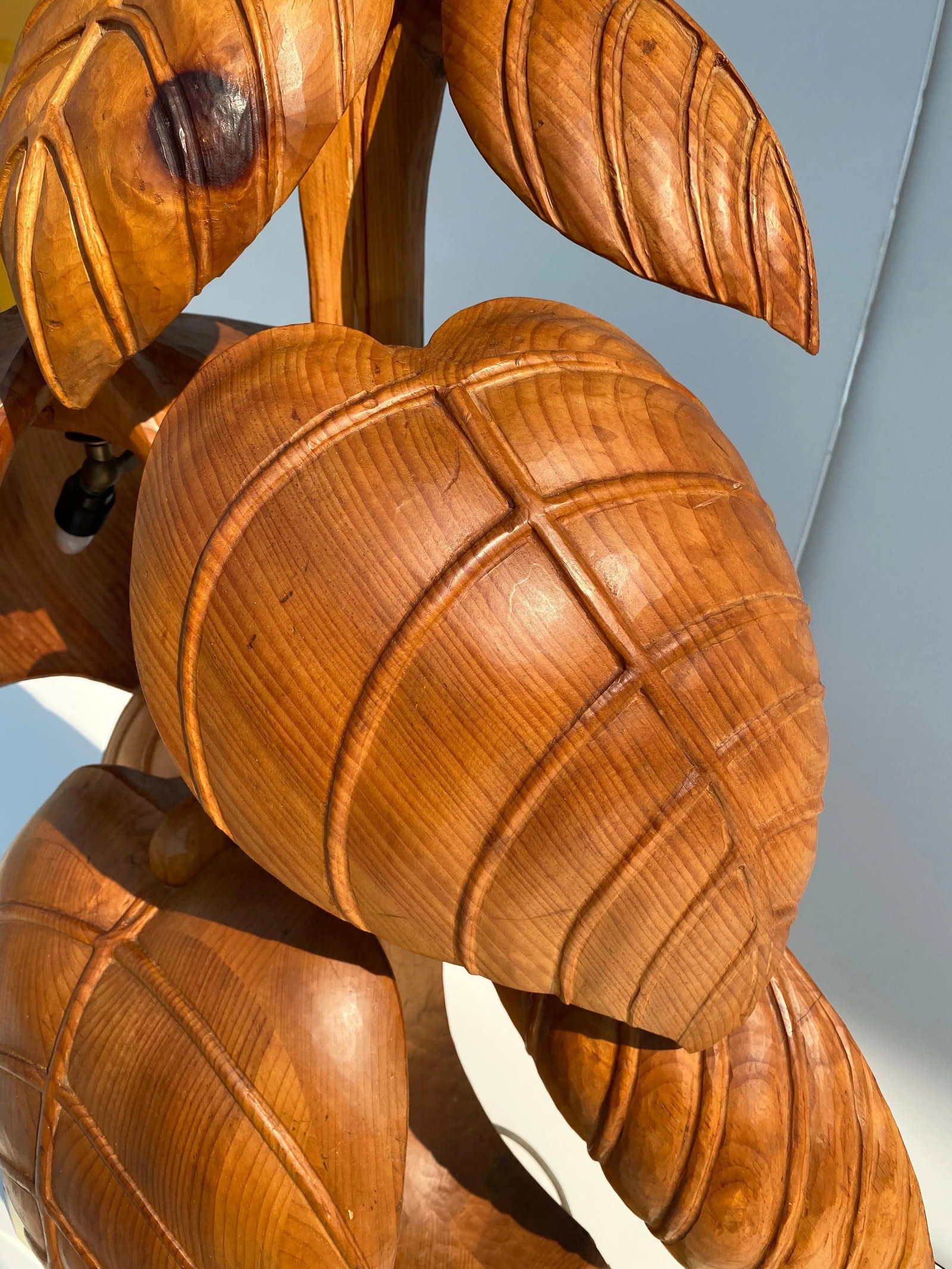 Rhubarb Leaf Sculpture Lamp - 3