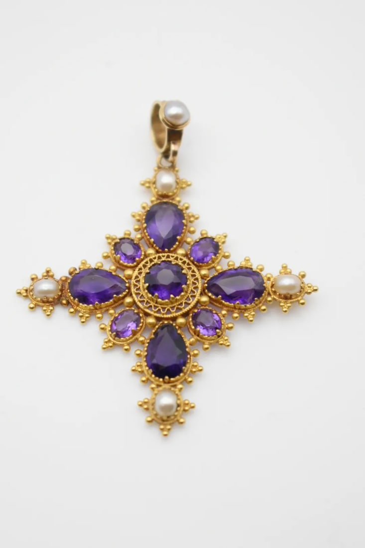Mid 19th Century Amethyst and Pearl Cross Pendant - 6