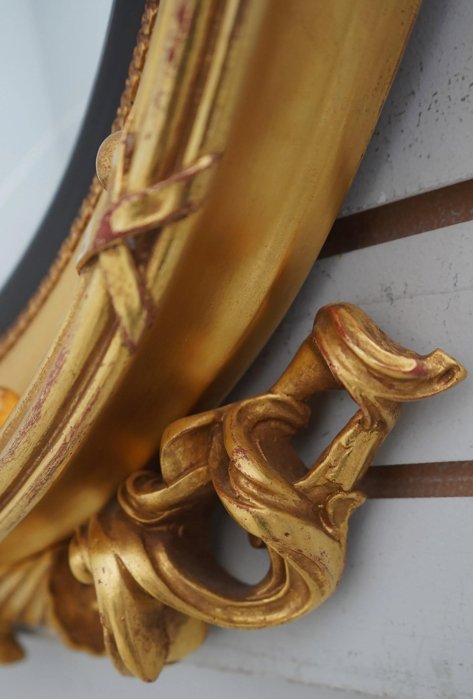 Federal Style Gold Leaf Eagle Bullseye Mirror - 5