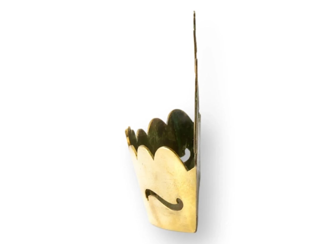 19th-Century English Victorian Crown Wall Pocket - 4