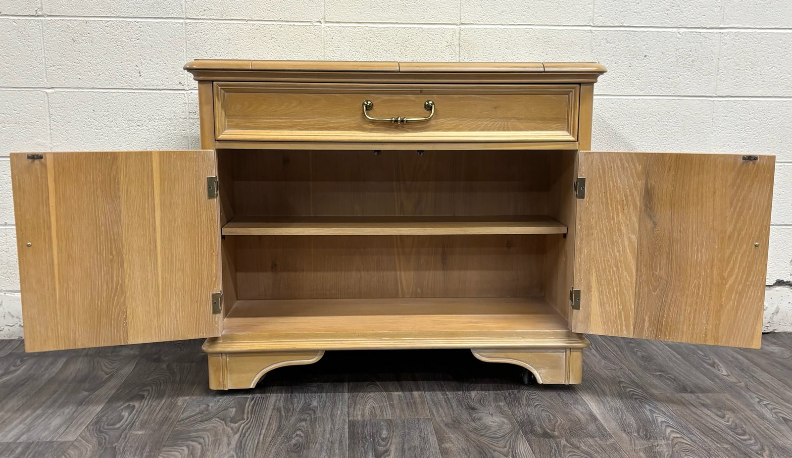 Vintage Bernhardt Furniture Flip Top Server Sideboard - 2