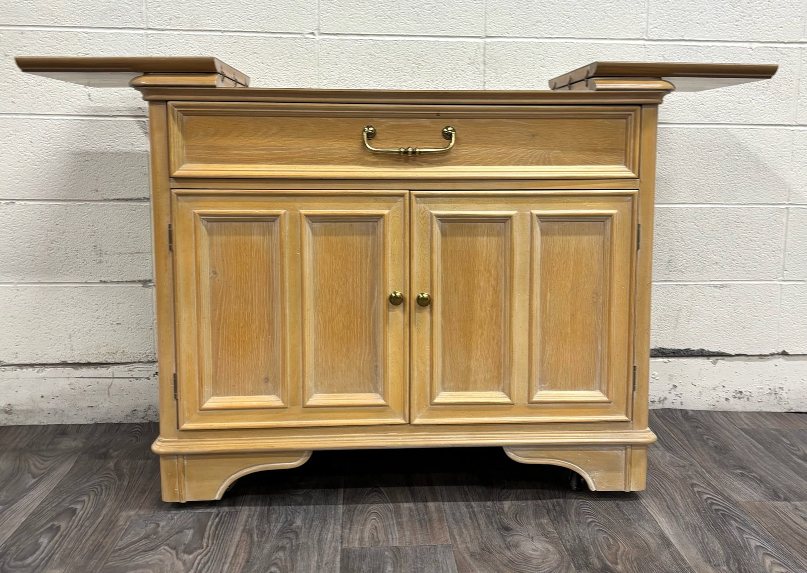 Vintage Bernhardt Furniture Flip Top Server Sideboard - 4