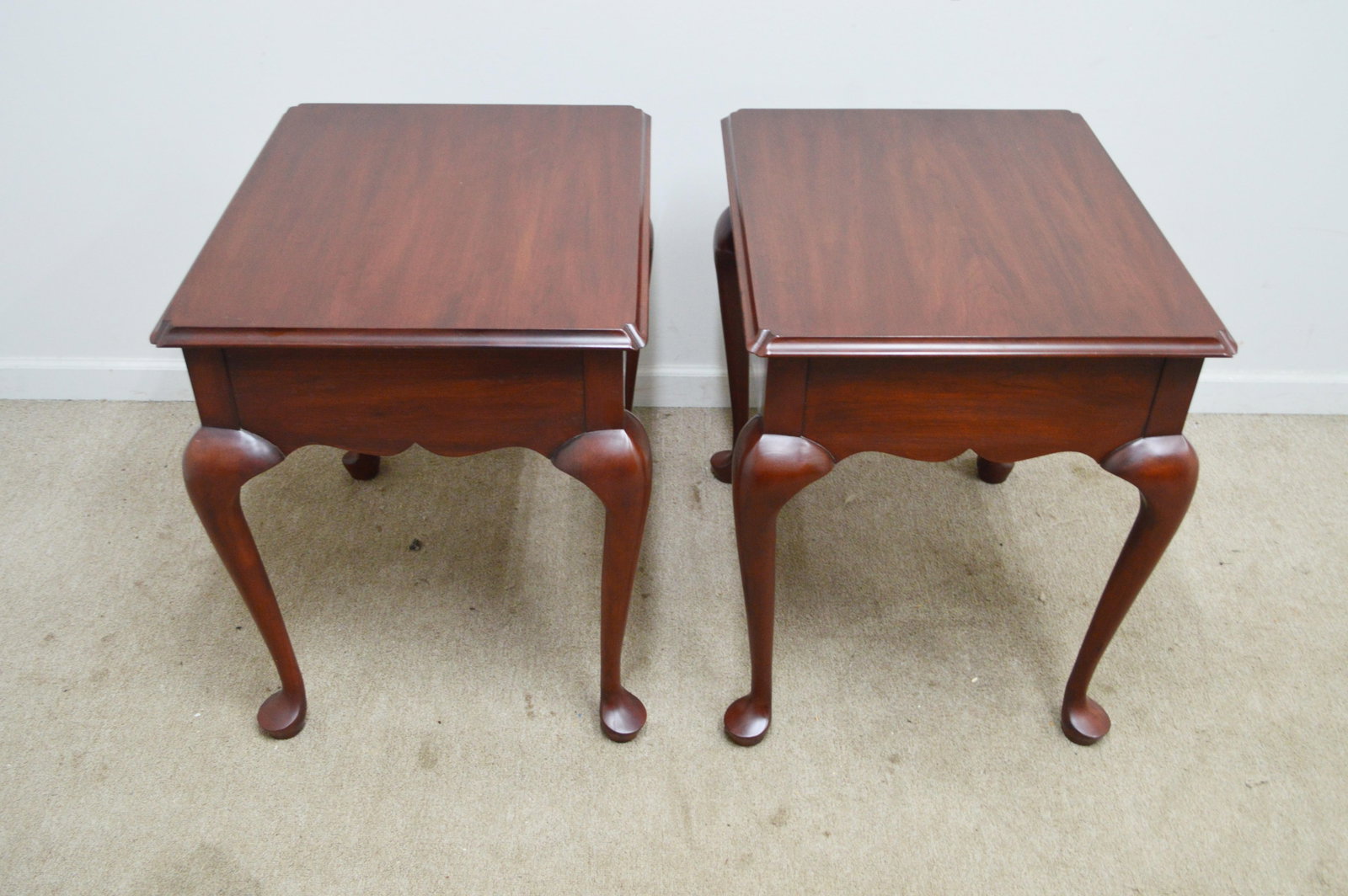 Henkel Harris Mahogany Side Tables a Pair - 15