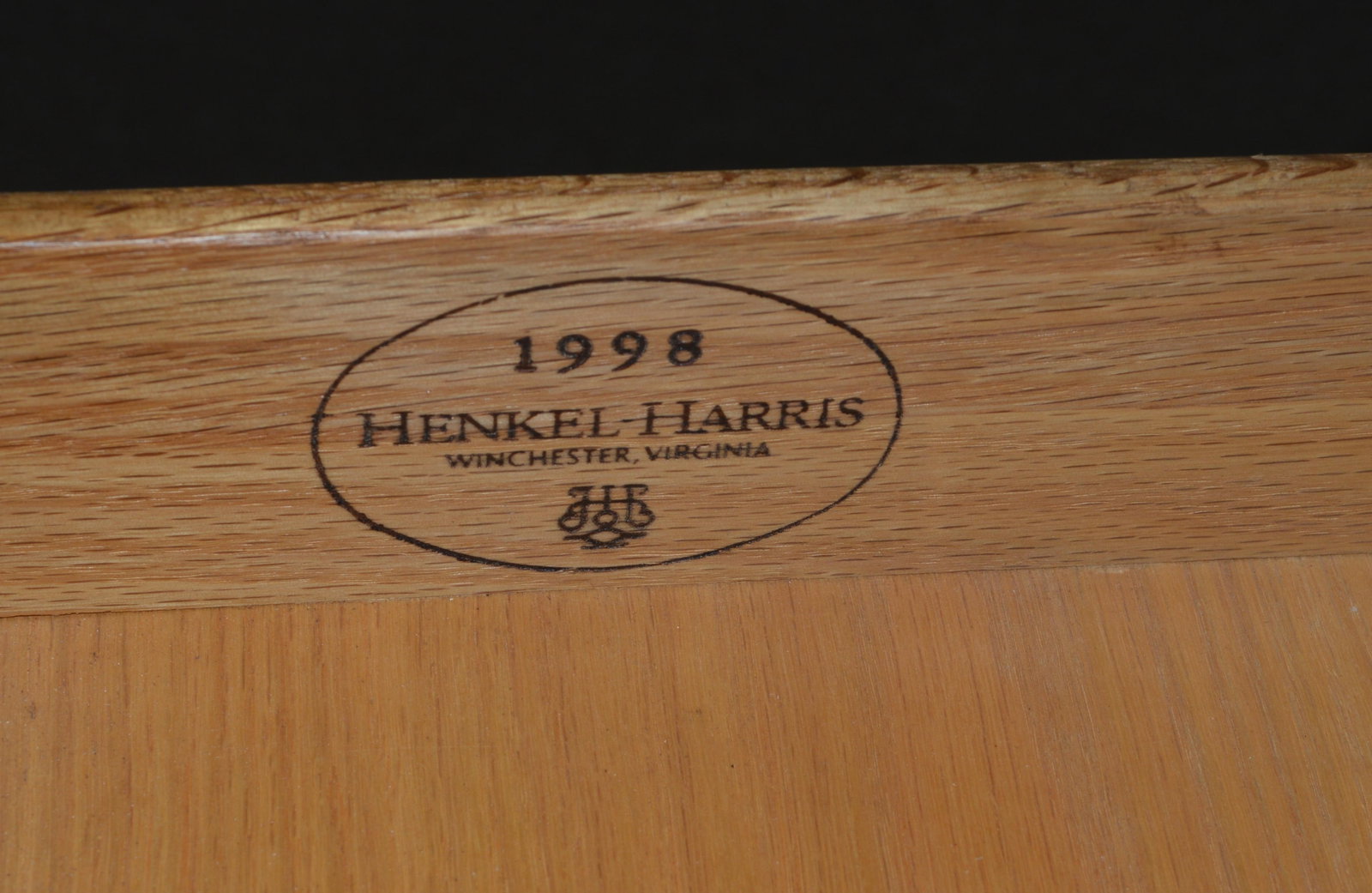 Henkel Harris Mahogany Side Tables a Pair - 16