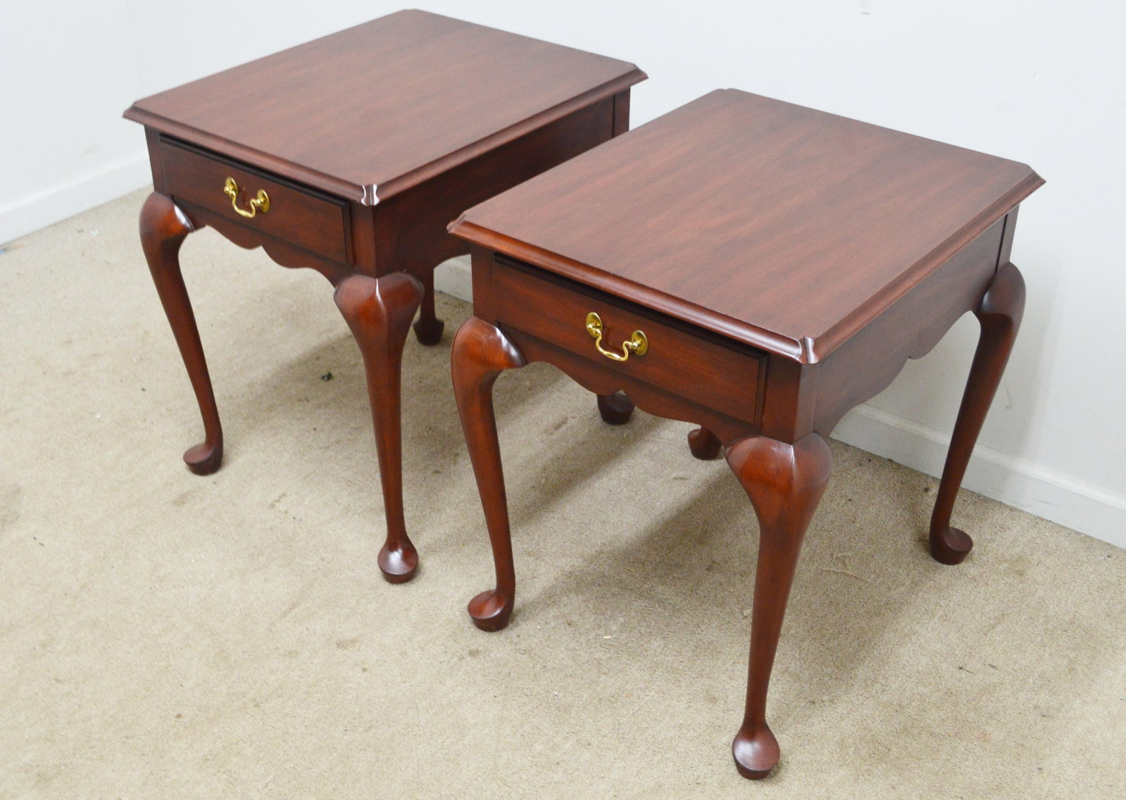 Henkel Harris Mahogany Side Tables a Pair - 3
