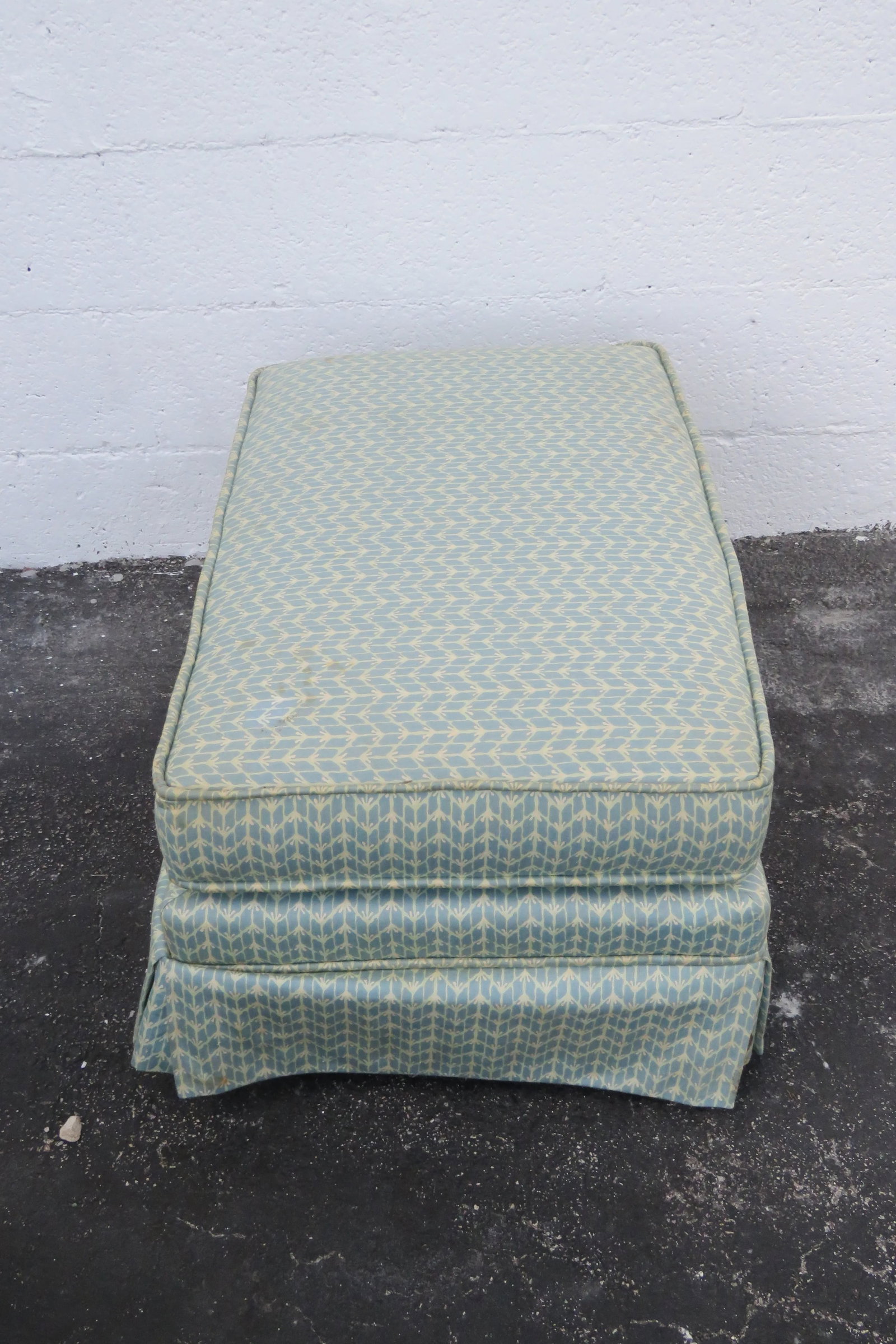 Ethan Allen Hollywood Regency Large Ottoman Foot Stool - 2