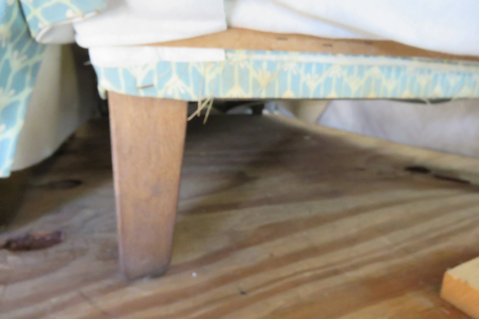 Ethan Allen Hollywood Regency Large Ottoman Foot Stool - 8