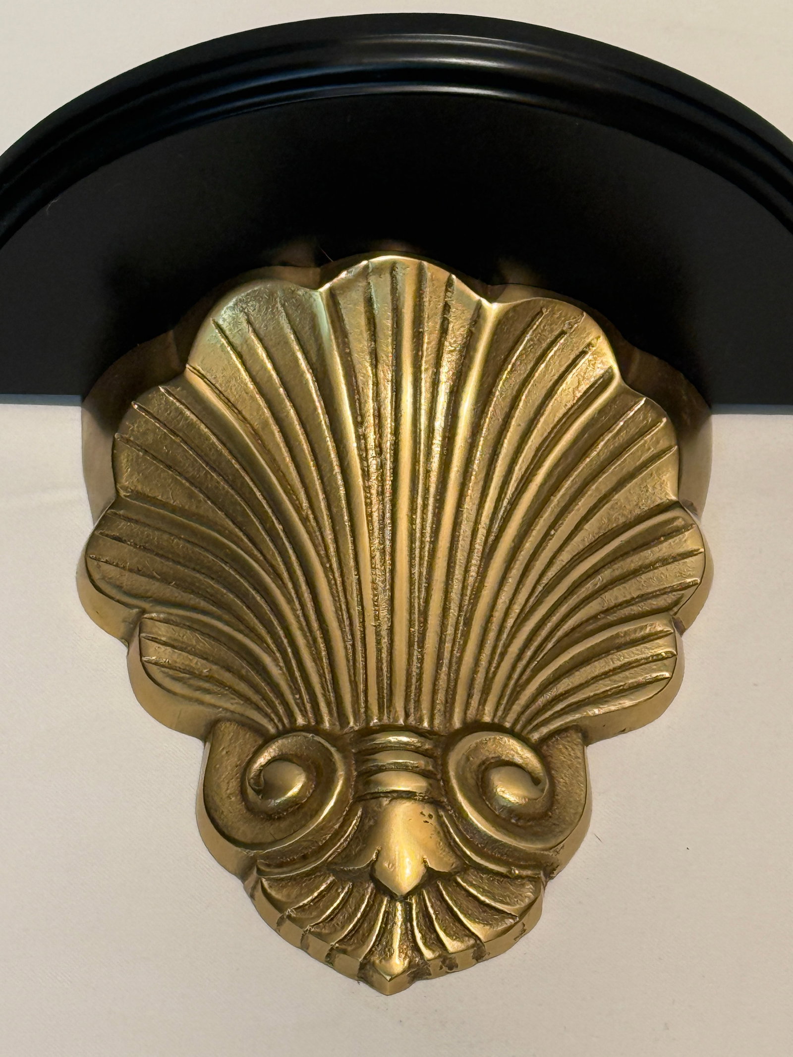 1970s Hollywood Regency Brass and Black Lacquer Shell Sconces - A Pair - 5