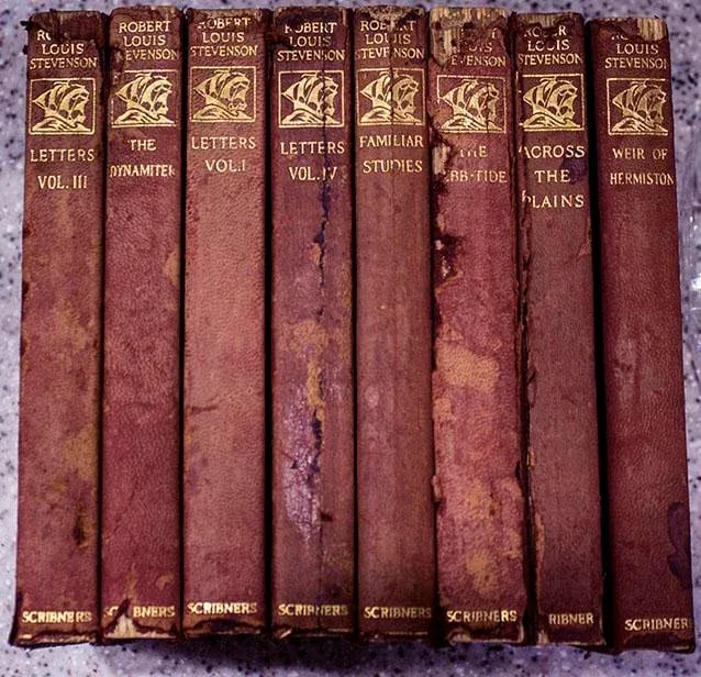 Set of 8 Leather Bound Books - Robert Louis Stevenson - 2