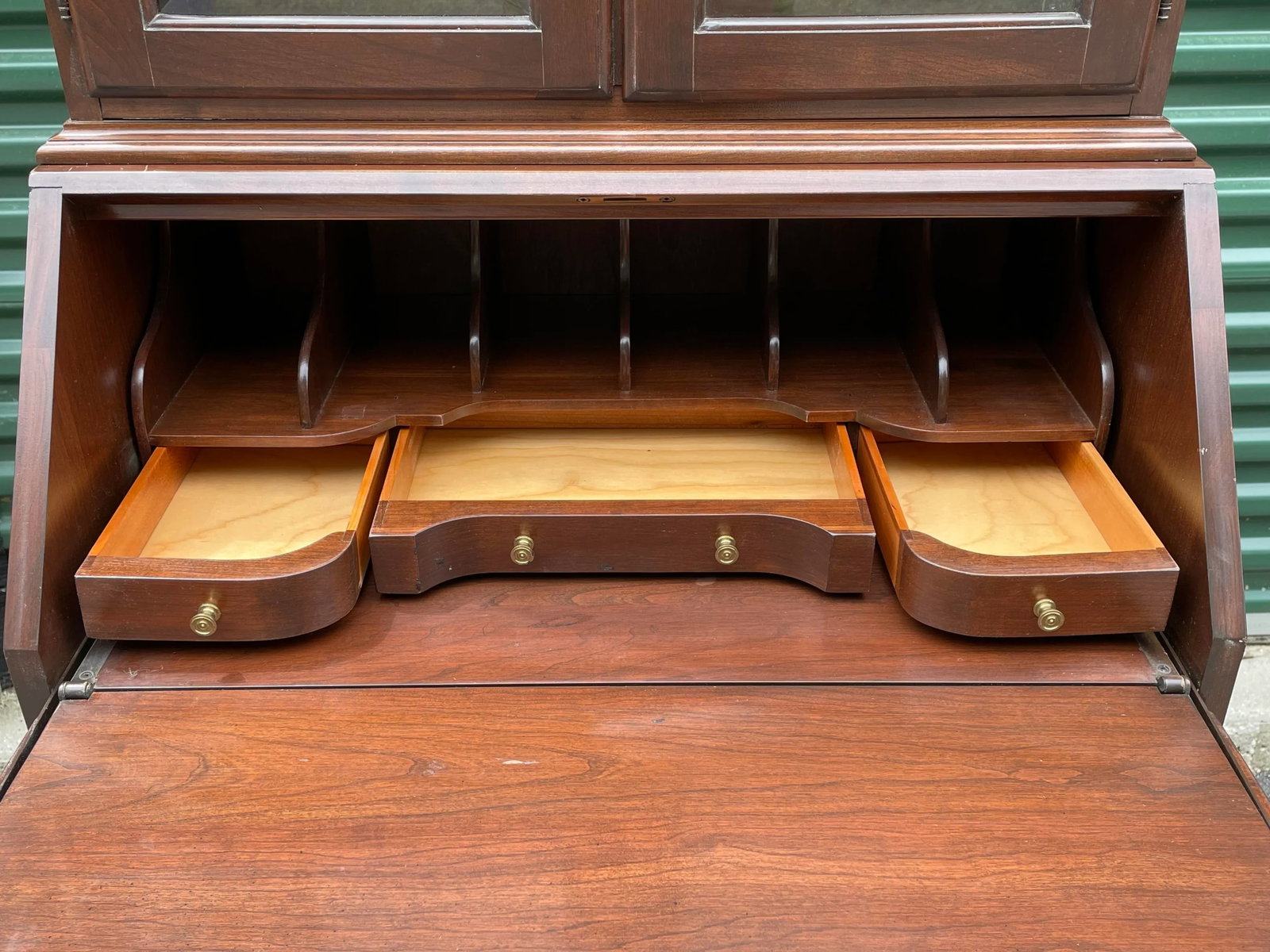 Ethan Allen Georgian Court Secretary Desk - 4