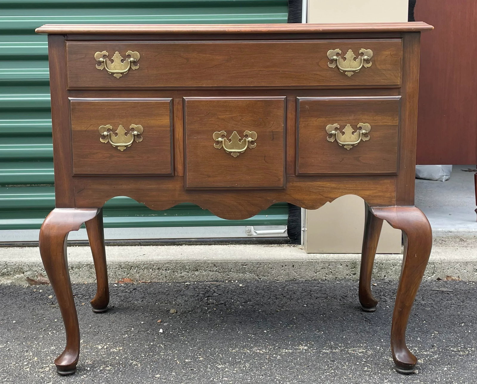 Ethan Allen Georgian Court Lowboy Dresser - 11