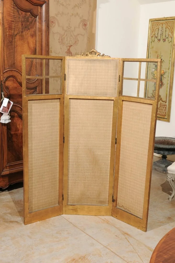 Mid 19th Century French Renaissance Revival Folding Three-Panel Screen with Hand-Painted Motifs - 4