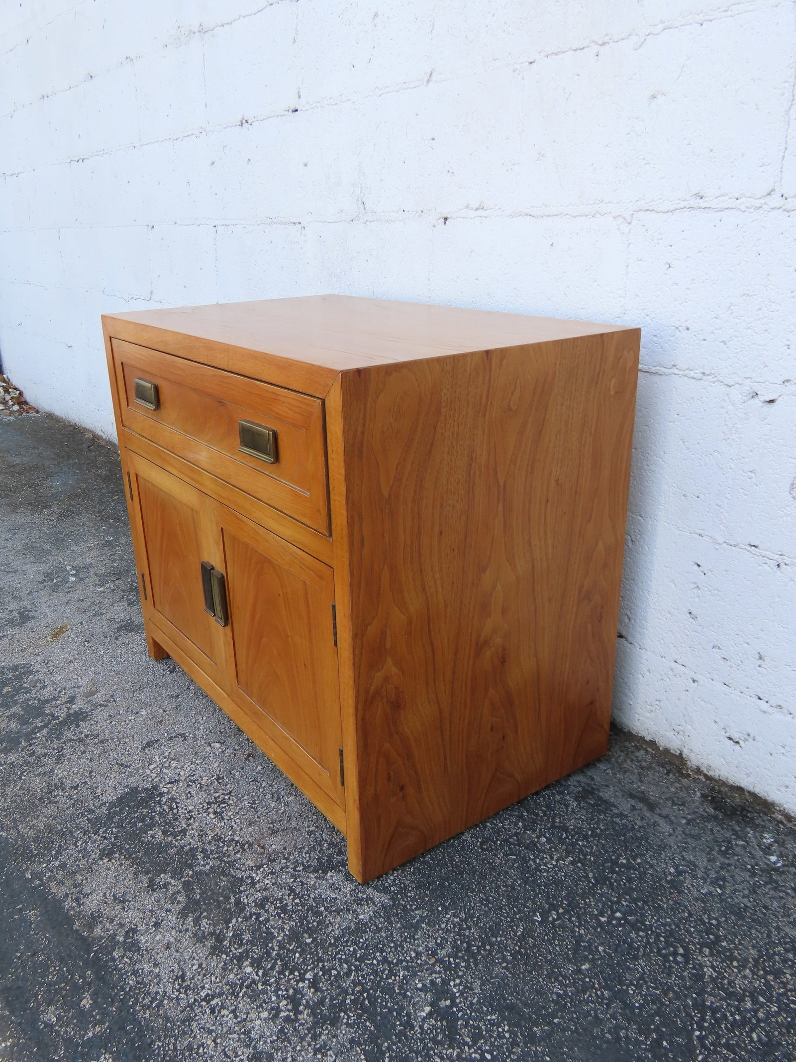 Thomasville Hollywood Regency Nightstands End Bedside Tables a Pair 6355 - 12