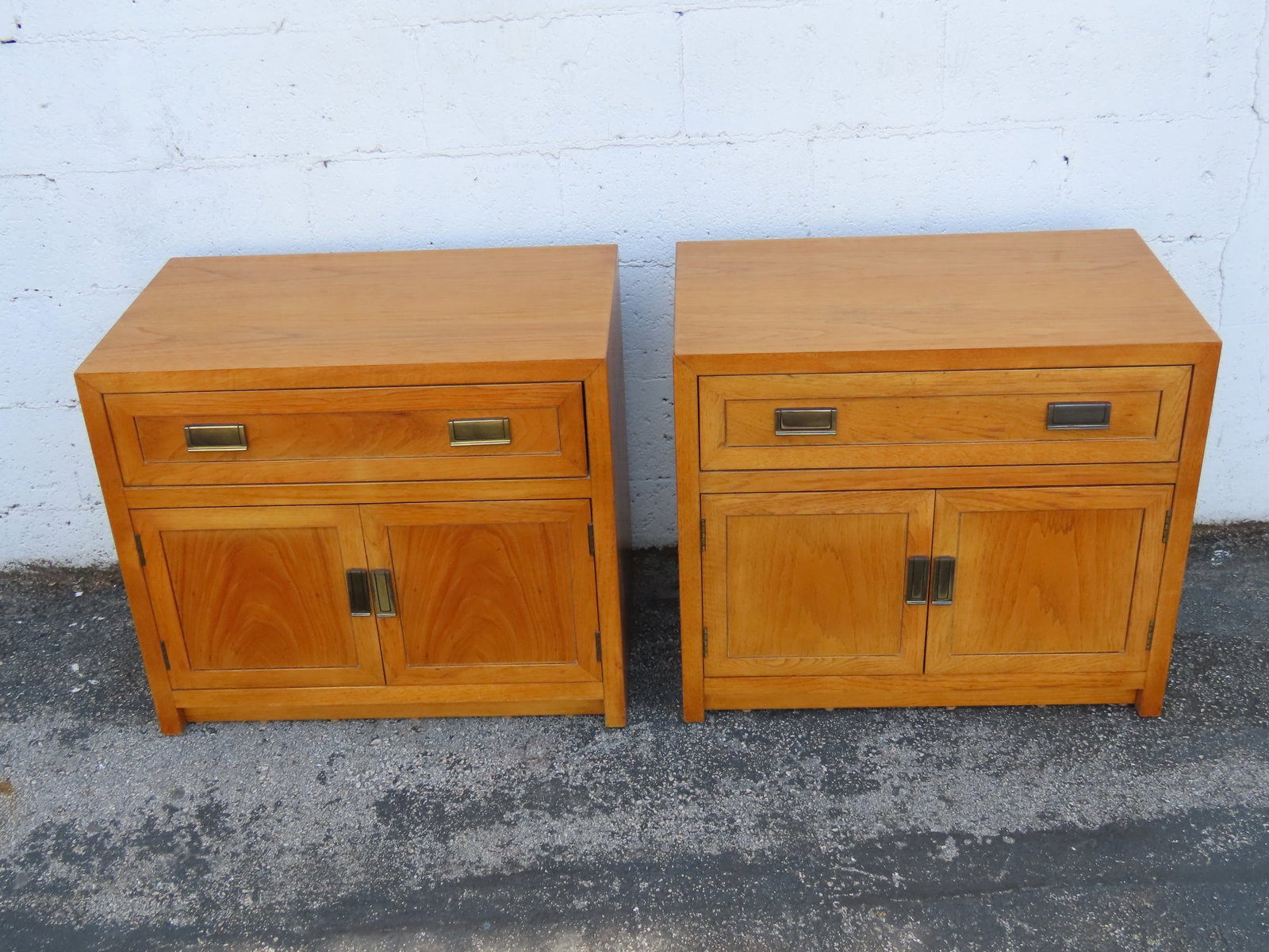 Thomasville Hollywood Regency Nightstands End Bedside Tables a Pair 6355 - 17