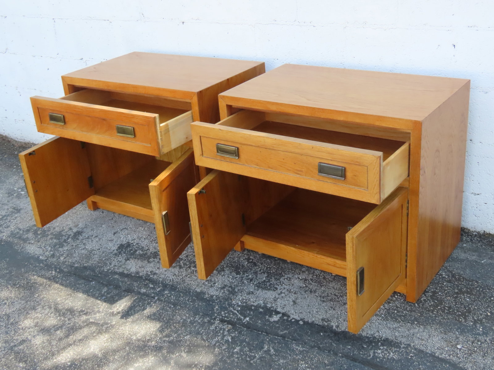 Thomasville Hollywood Regency Nightstands End Bedside Tables a Pair 6355 - 5