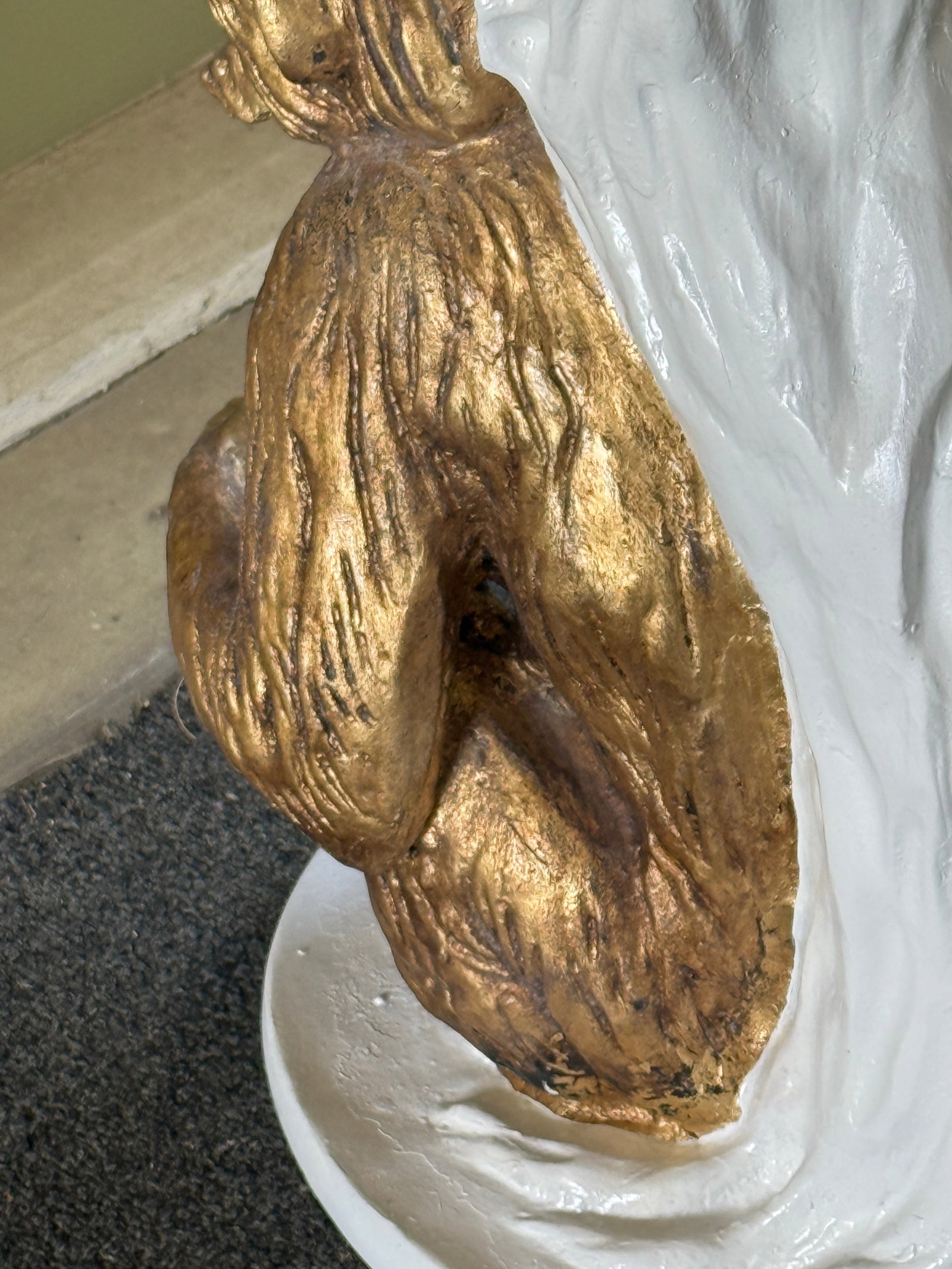 Late 20th Century Palm Beach Regency White Lacquered Parcel Gilt Monkey Side Table - Newly Painted - 11