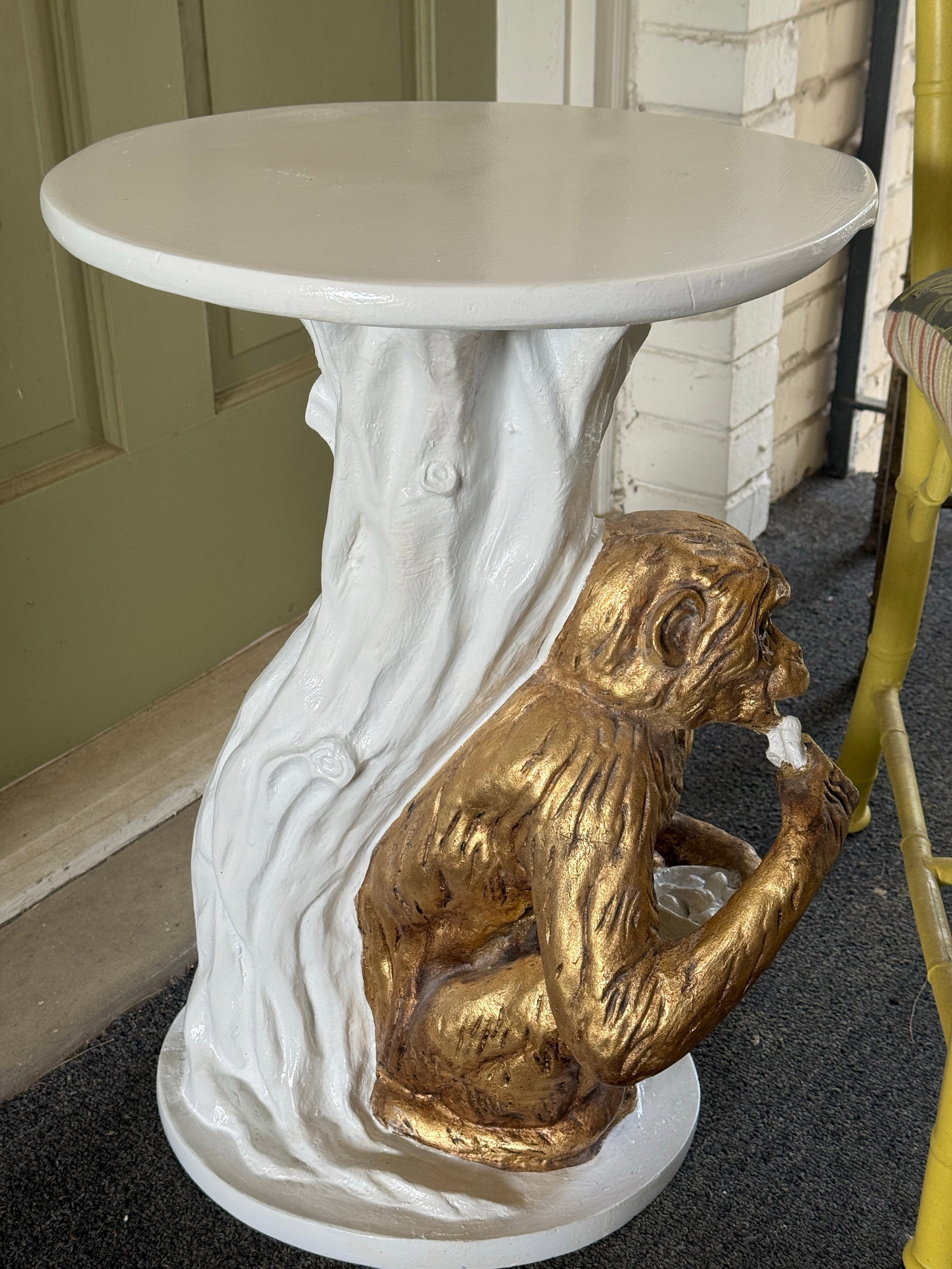Late 20th Century Palm Beach Regency White Lacquered Parcel Gilt Monkey Side Table - Newly Painted - 9