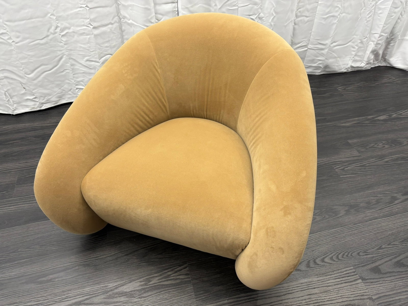 Rh Reyna Swivel Chair - 12