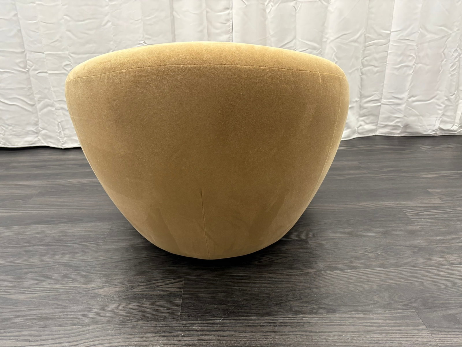 Rh Reyna Swivel Chair - 6