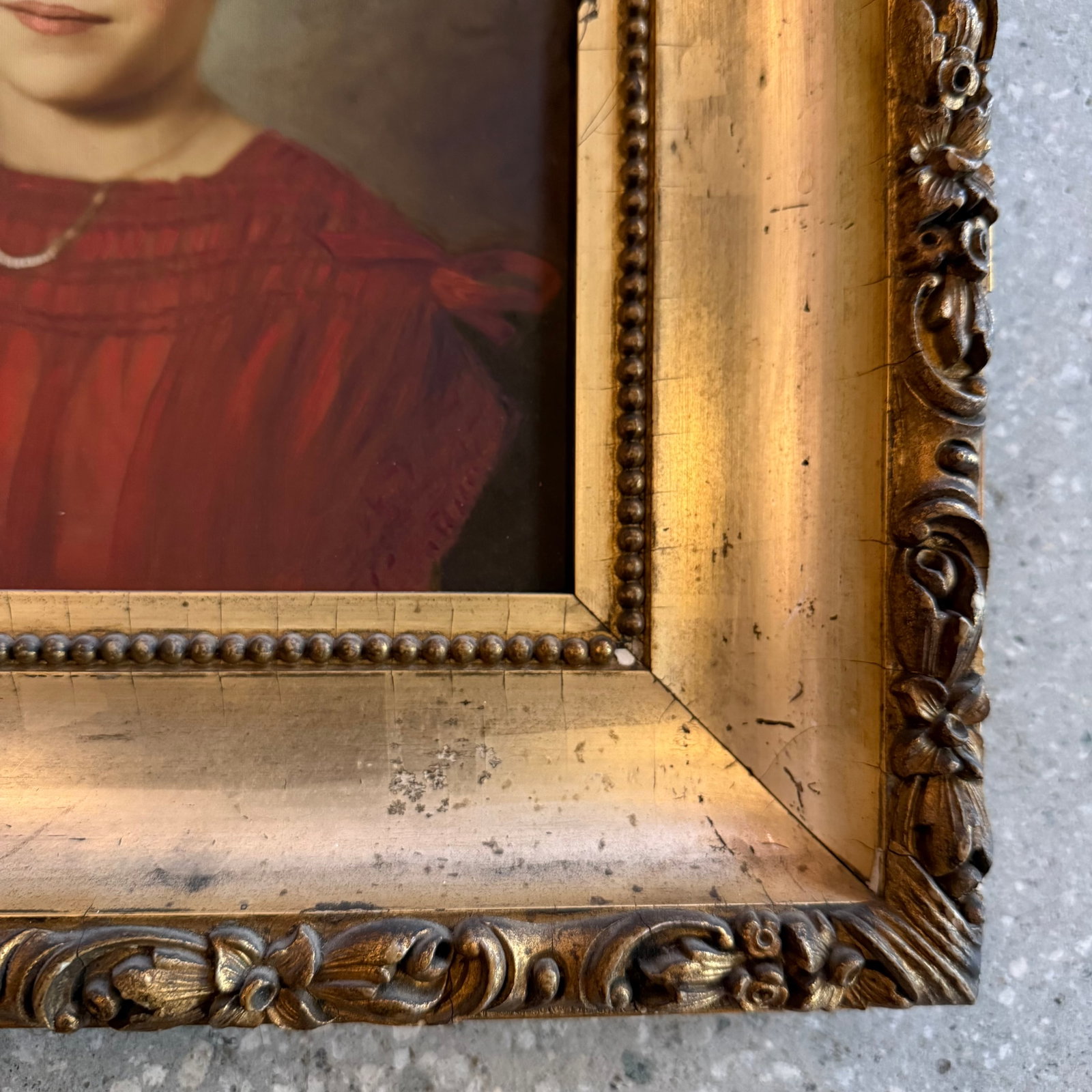 Early 20th Century Gilt Framed Portrait Painting of a Young Girl - 7