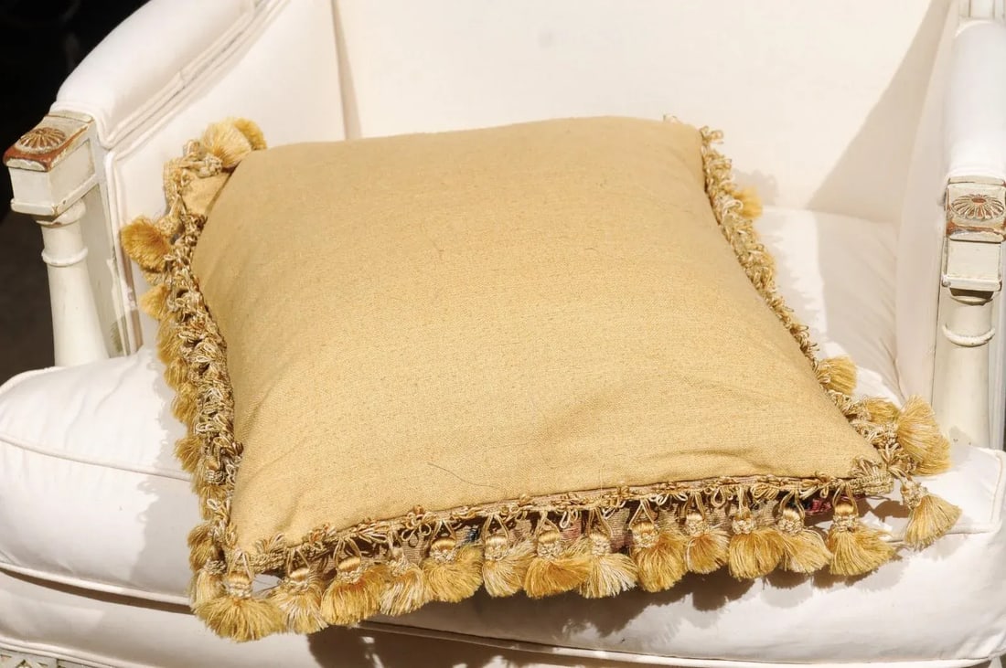 Early 19th Century French Silk & Angora Aubusson Tapestry Pillow with Flowers - 4
