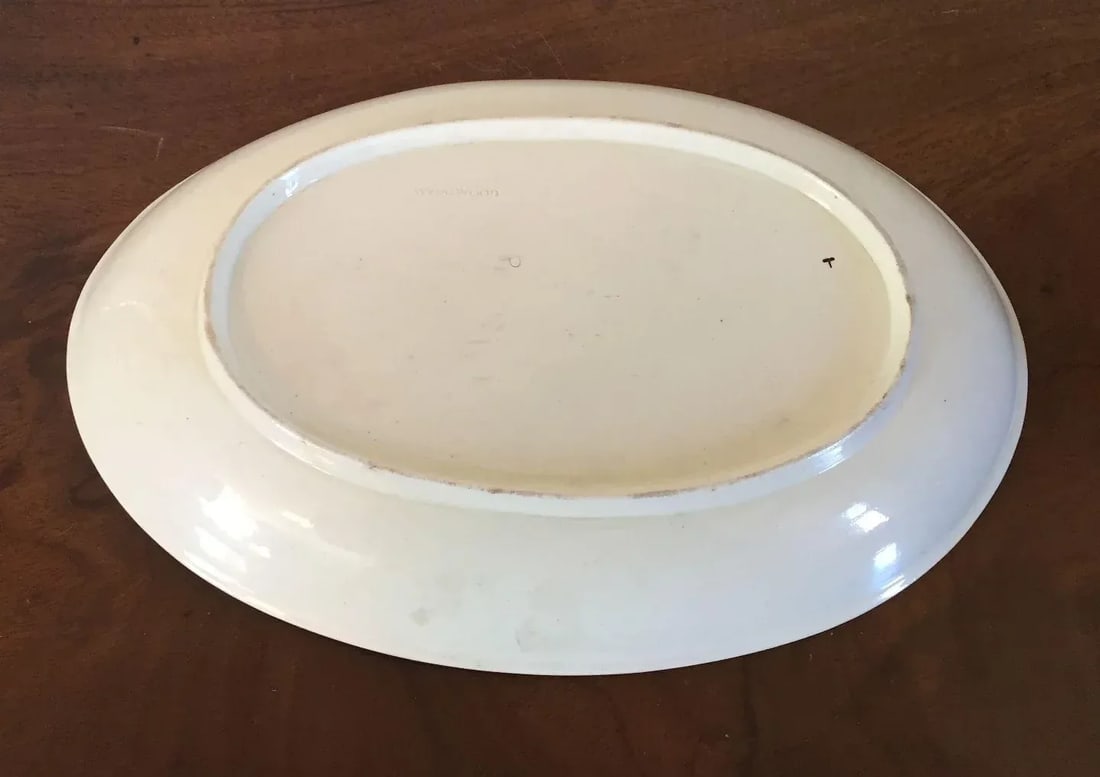 1790 English Wedgwood Creamware Oval Dish, Etruscan Pattern - 10