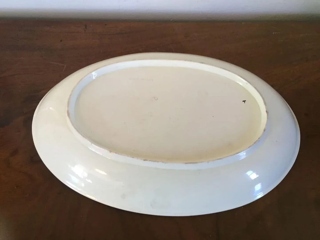 1790 English Wedgwood Creamware Oval Dish, Etruscan Pattern - 8