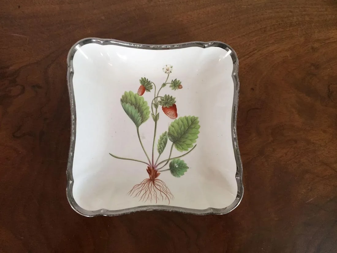 1810 Creamware Pearlware Botanical Square Dish with Hand Painted Strawberry Specimen - 9