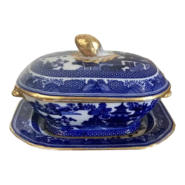 19th Century Copeland Spode Chinese Canton Style Blue & White Porcelain Sauce Tureen & Under Tray -: Antique 19th century Copeland Spode Chinese Canton style blue and white porcelain sauce tureen, cover and under tray platter with gold trim. Decorated with a stylized harbor scene. Dolphin handles