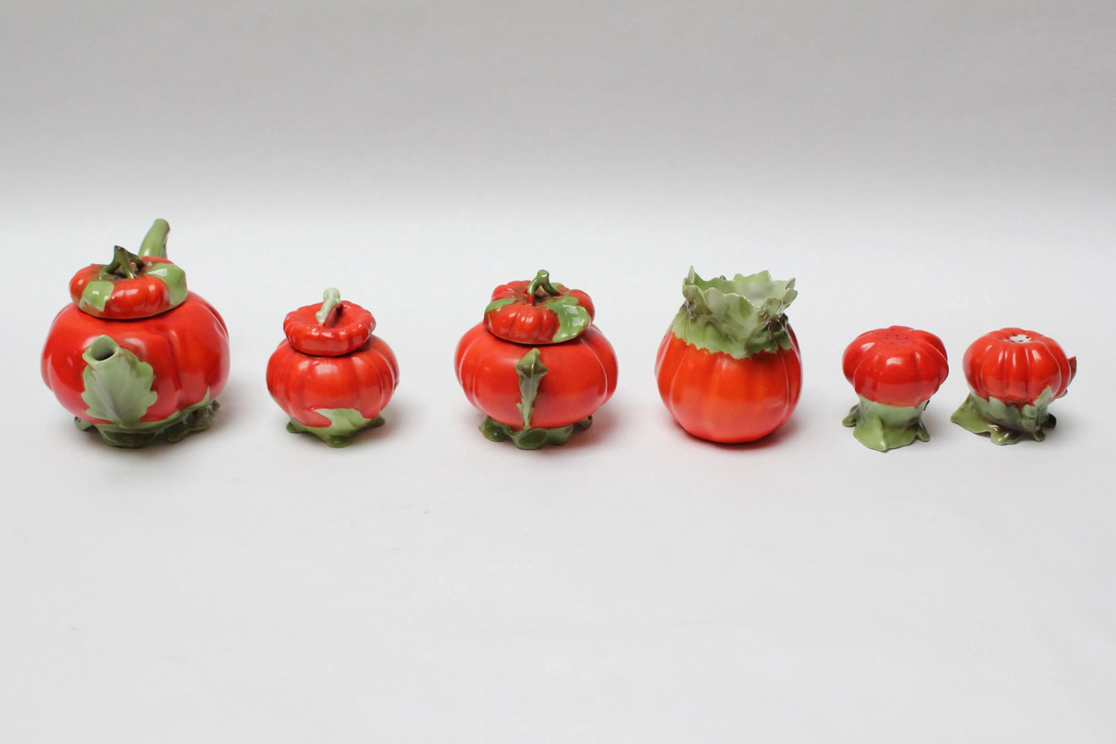 Six-Piece Royal Bayreuth Bavarian Porcelain Figural "Tomato" Tea Set - 3