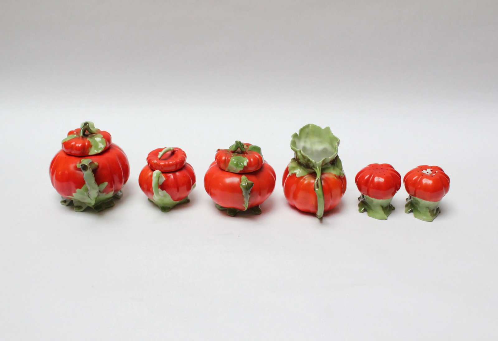 Six-Piece Royal Bayreuth Bavarian Porcelain Figural "Tomato" Tea Set - 4
