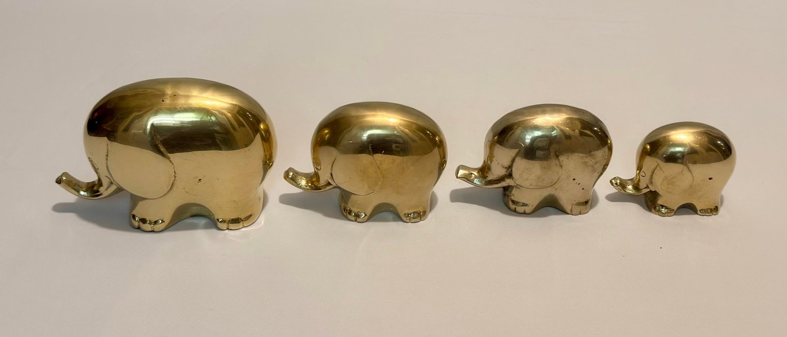 1970s Hollywood Regency "Pudgy" Brass Elepant Family Paperweights - Set of 4 - 4