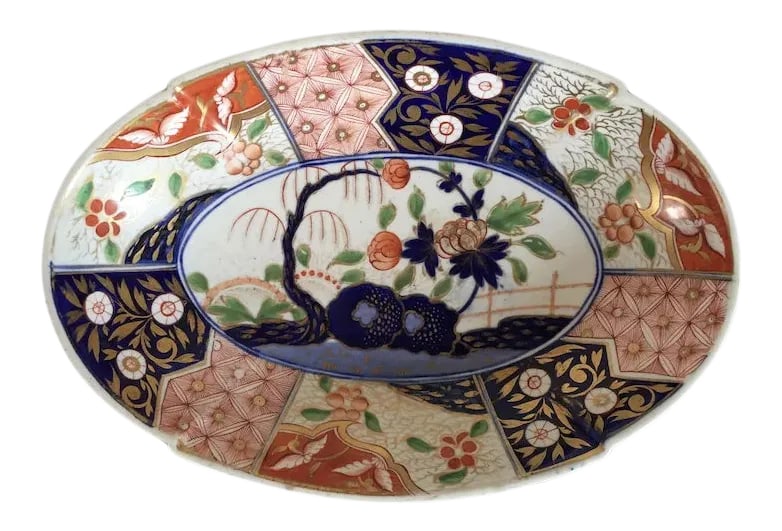 1810 Coalport Porcelain Rock & Tree Imari Oval Dessert Dish Plate: Antique 19th c. Coalport imari oval dessert dish. Decorated in the famed rock and tree pattern favored by the Prince Regent and found at Brighton Pavilion and the royal collections at Buckingham Palac