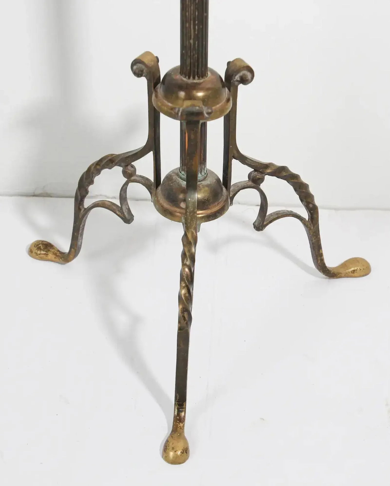 Antique Hollywood Regency Brass Towel Rack Valet Stand 1950's - 3