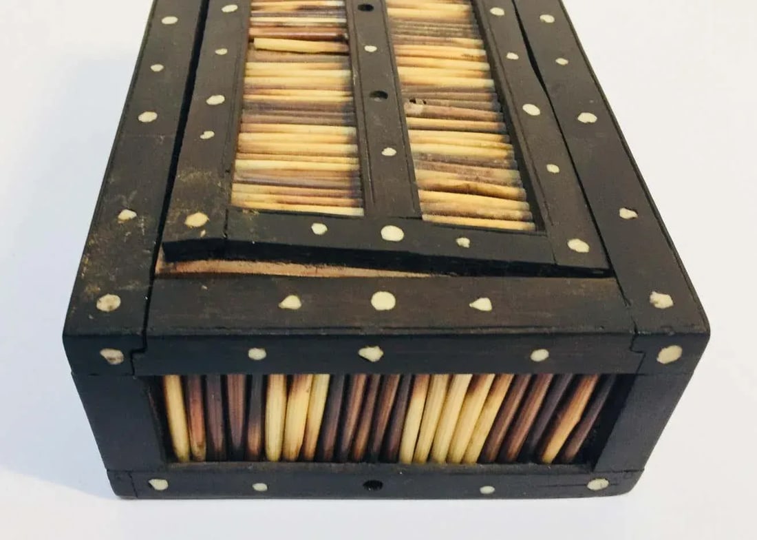 Antique Anglo Indian Box Handcrafted with Porcupine Quills - 12