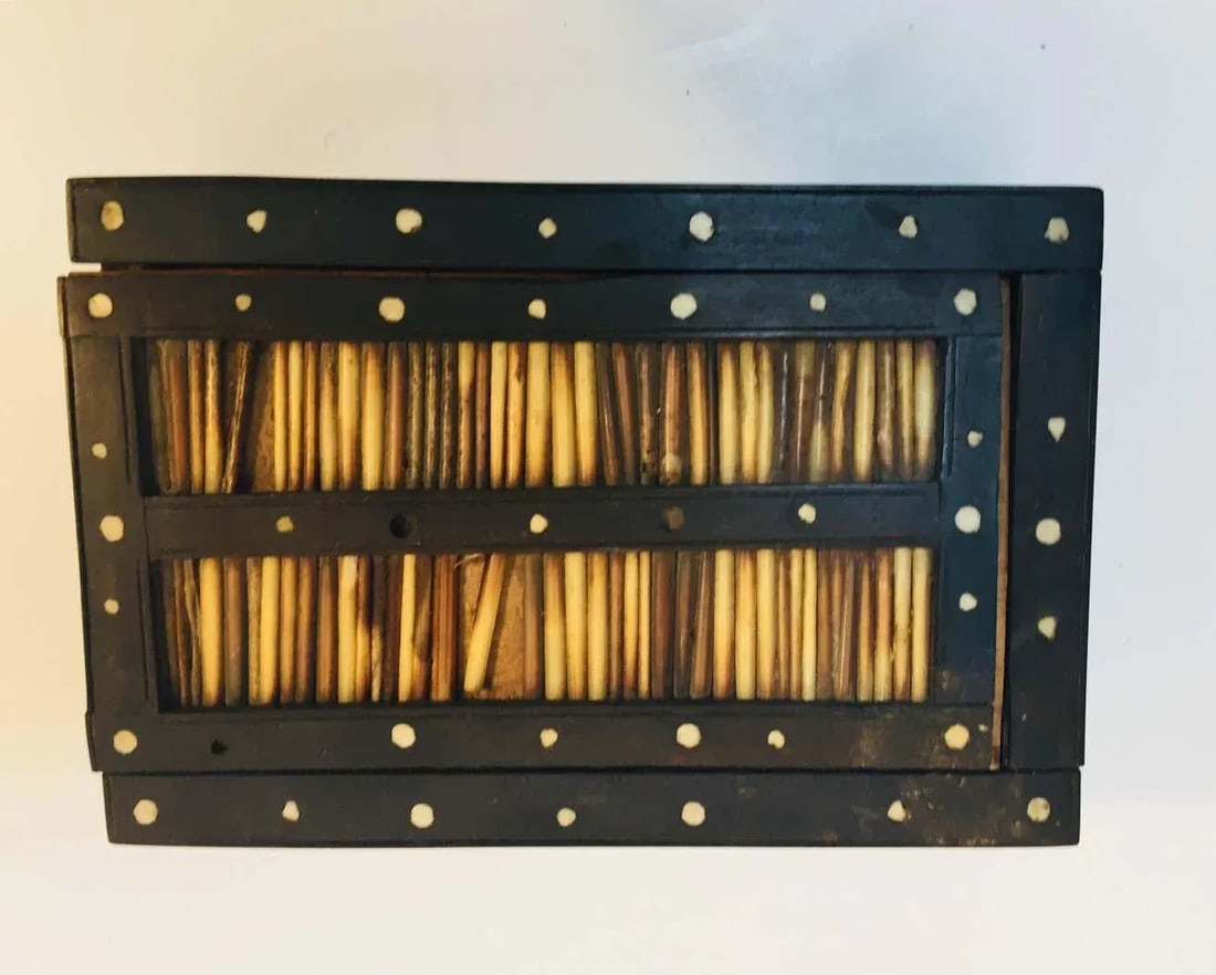 Antique Anglo Indian Box Handcrafted with Porcupine Quills - 5