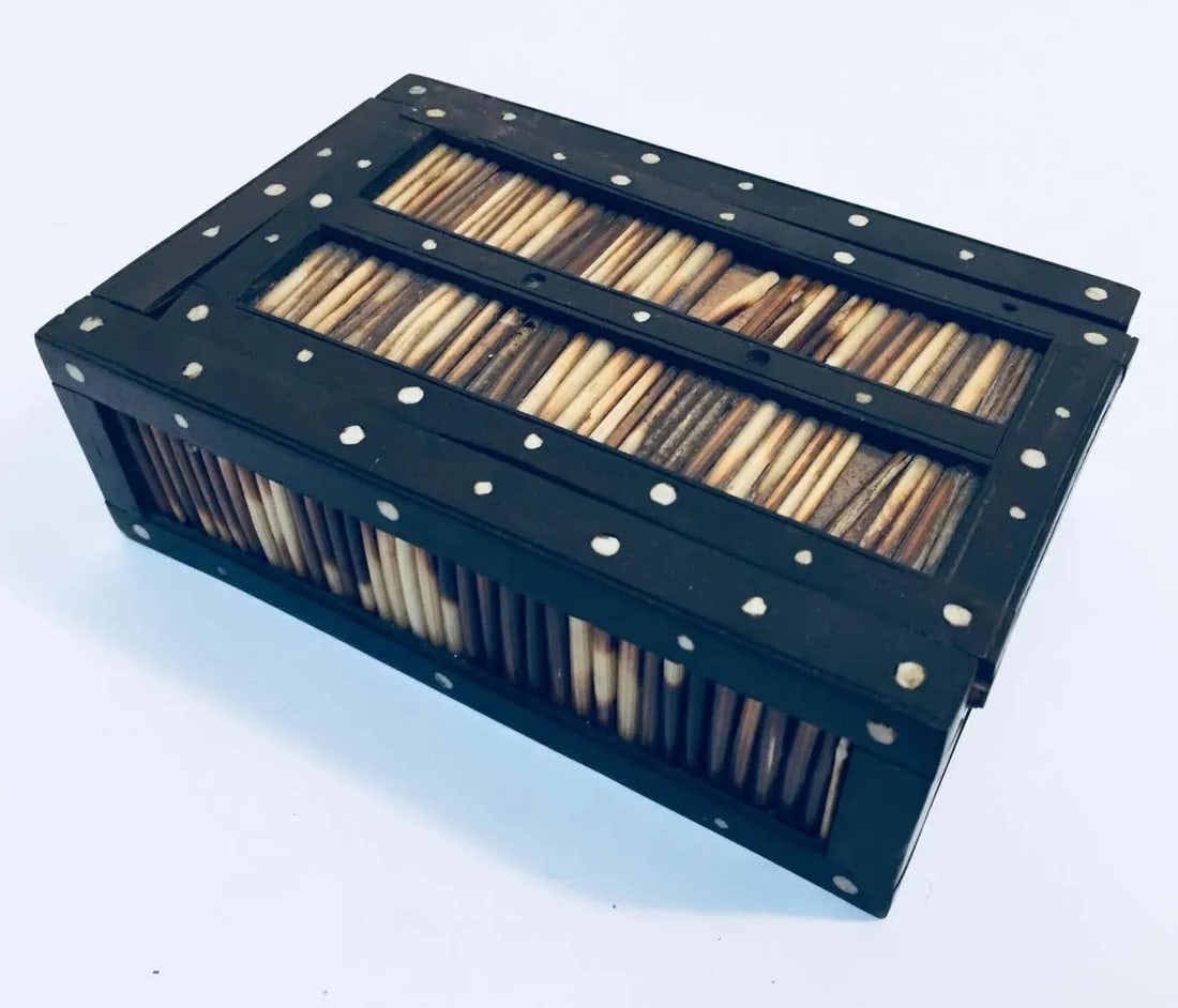 Antique Anglo Indian Box Handcrafted with Porcupine Quills - 6
