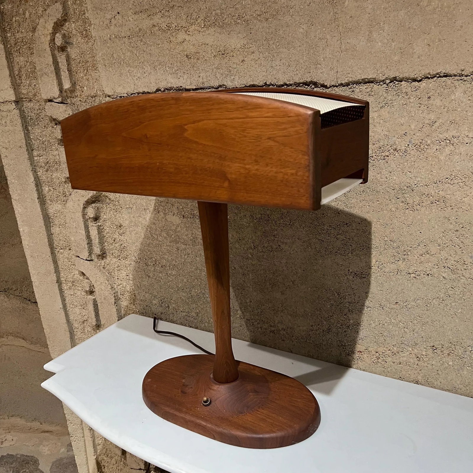 1960s Mid-Century Modern Walnut Desk Lamp With Organic Design - 10