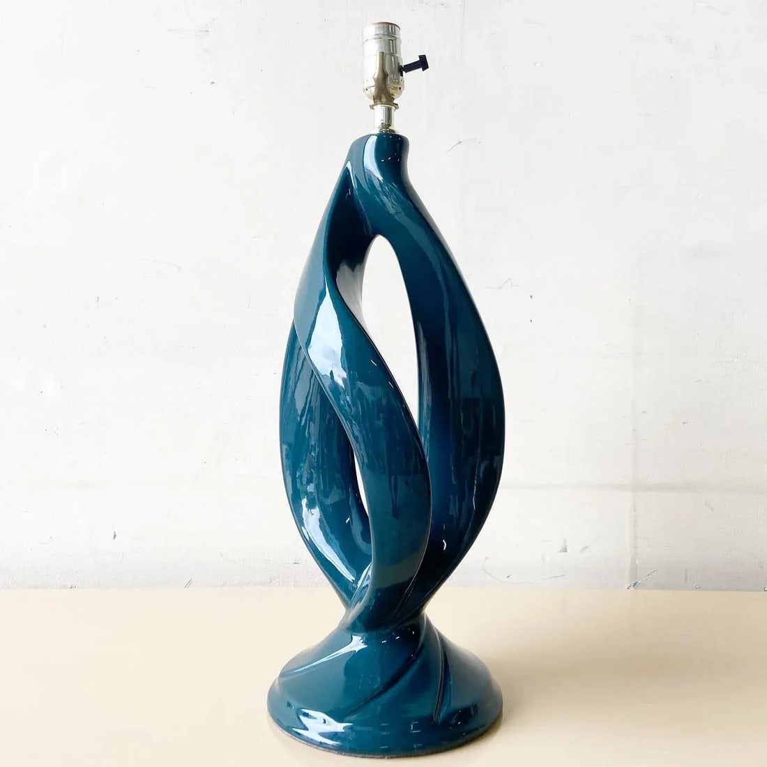 Postmodern Dark Green Sculpted Ceramic Table Lamp - 4