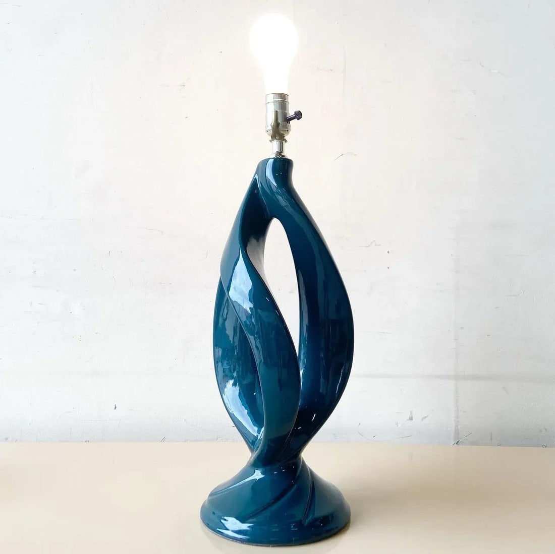 Postmodern Dark Green Sculpted Ceramic Table Lamp - 5