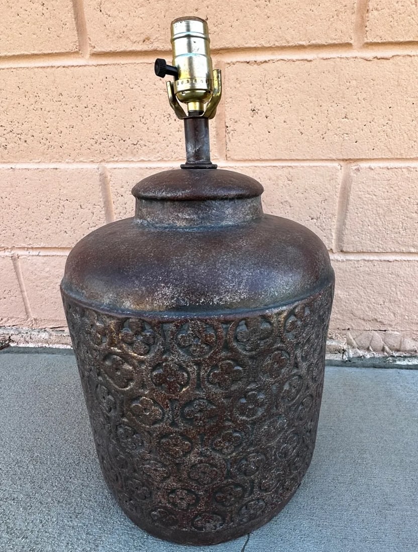 Vintage Postmodern Ceramic Urn Table Lamp - 3