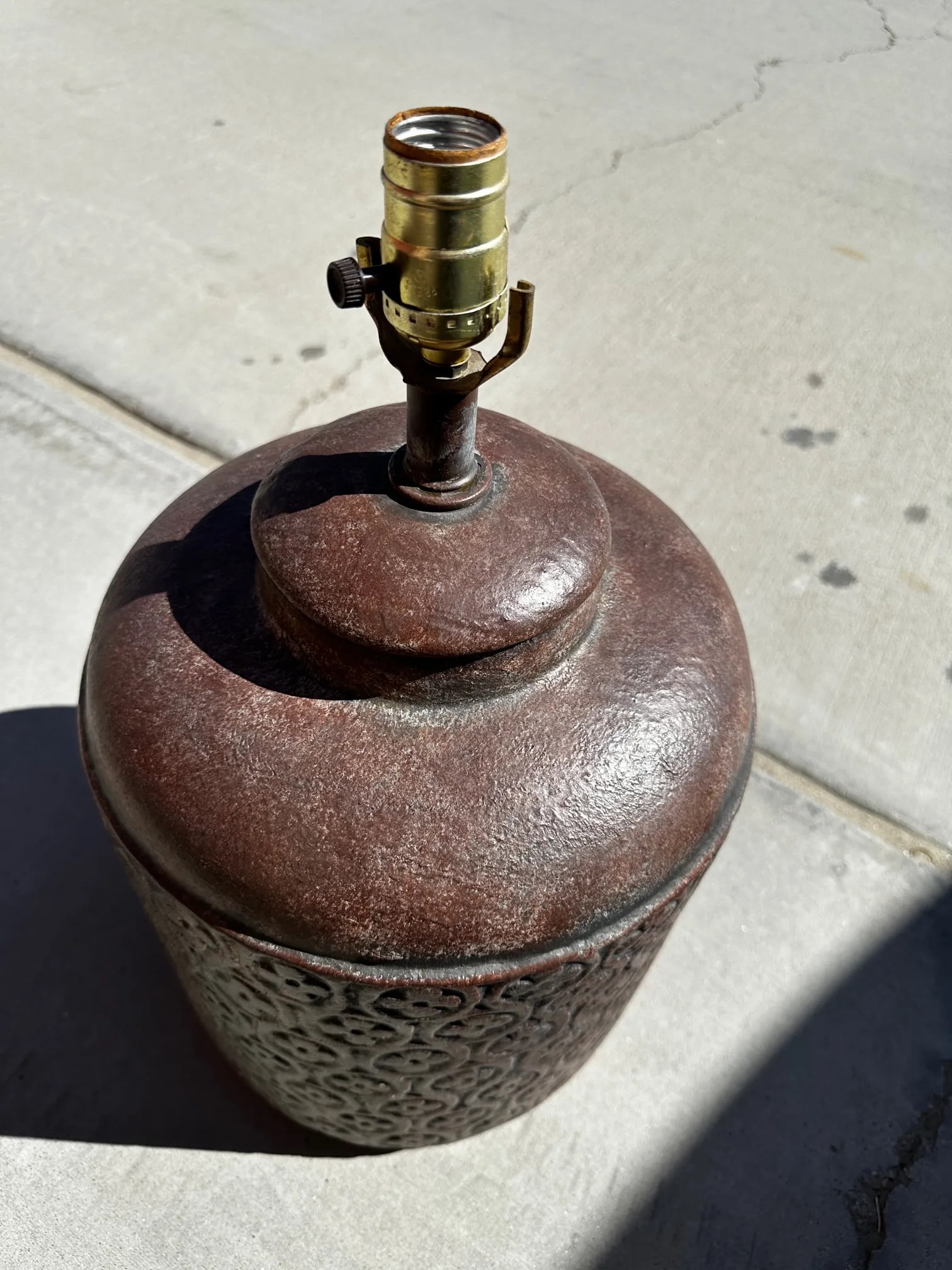 Vintage Postmodern Ceramic Urn Table Lamp - 4