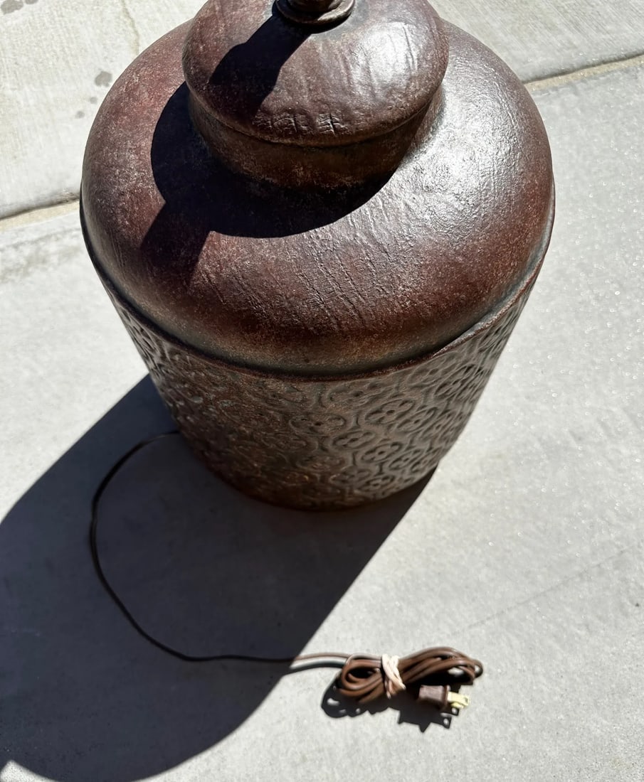 Vintage Postmodern Ceramic Urn Table Lamp - 8