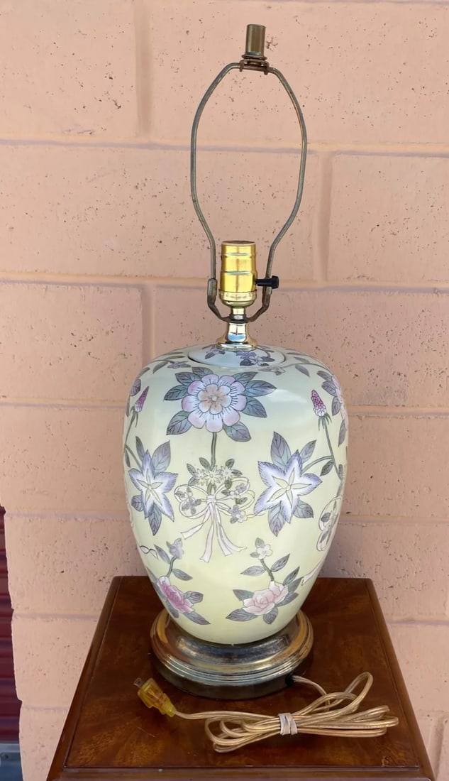 Vintage Floral Pastel Ginger Jar Table Lamp - 5