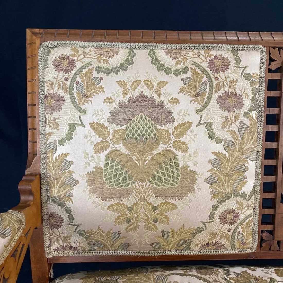 Authentic Rare Eastlake Aesthetic Movement Ornate Carved Walnut Loveseat - 12
