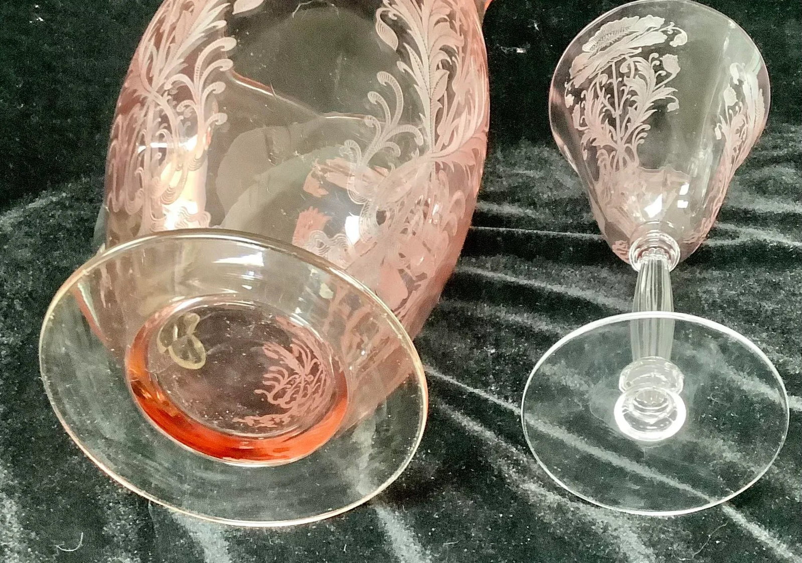 Tiffen Flanders Etched Pink Water Pitcher With Six Glasses - 8